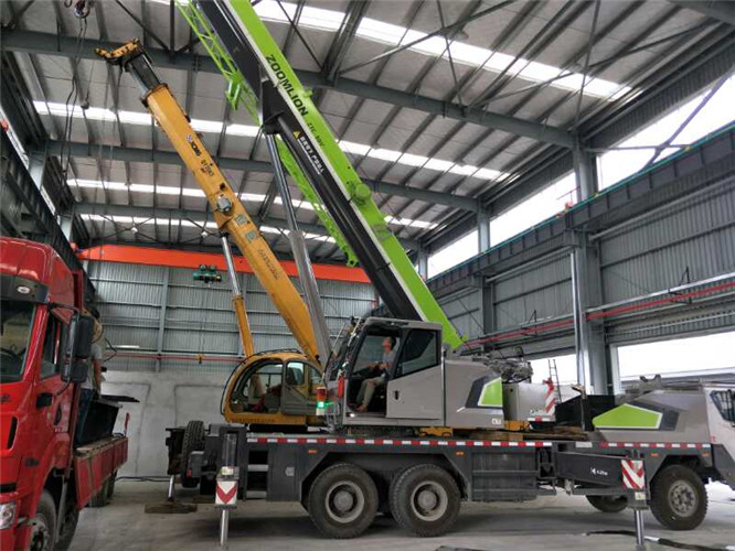 鼓楼区高空车出租需要注意哪些安全事项？